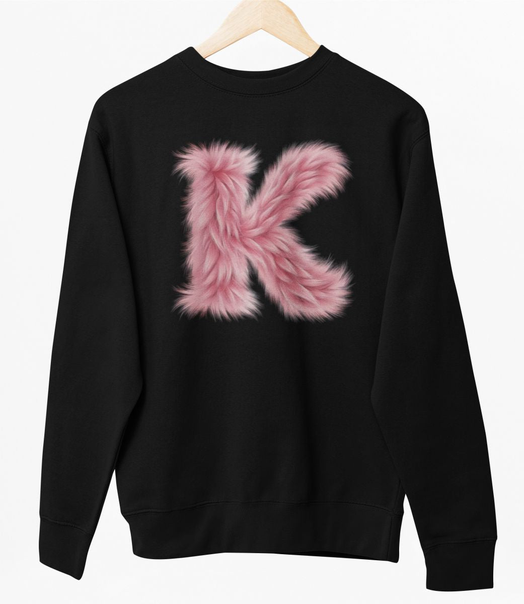 Svart UNISEX tröja “K Buchstabe”